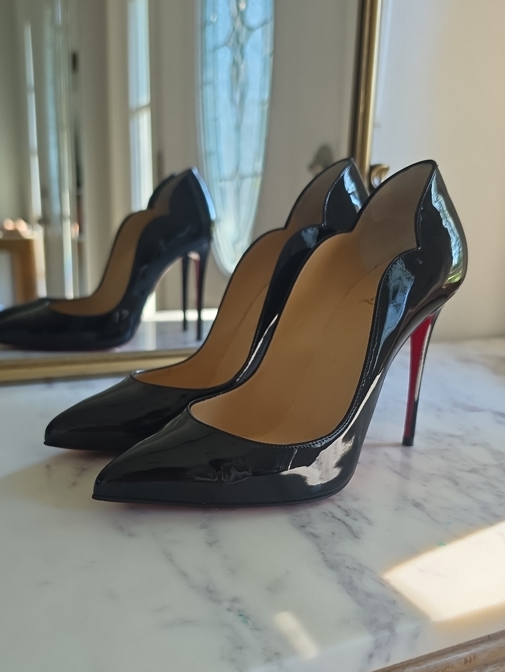 Christian Louboutin Hot Chick 100mm Black patent leather Pumps